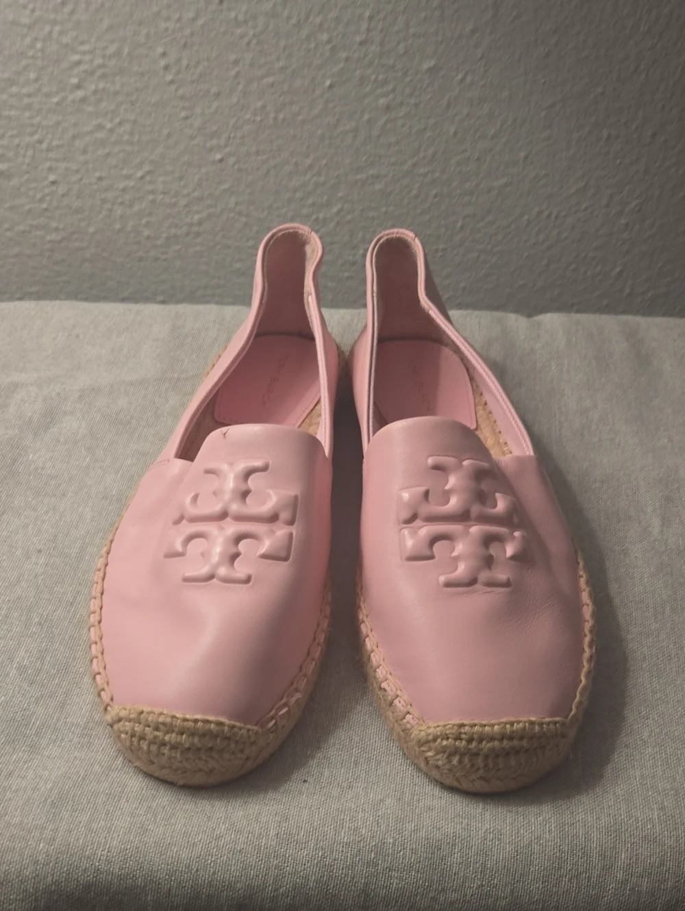 Tory Burch Pastel Pink Leather Espadrille Slingback Flats. NEW (Minor scratch)